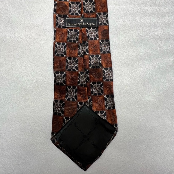 Ermenegildo Zegna Brown/Bronze Wheel Print Neck Tie - Picture 9 of 10